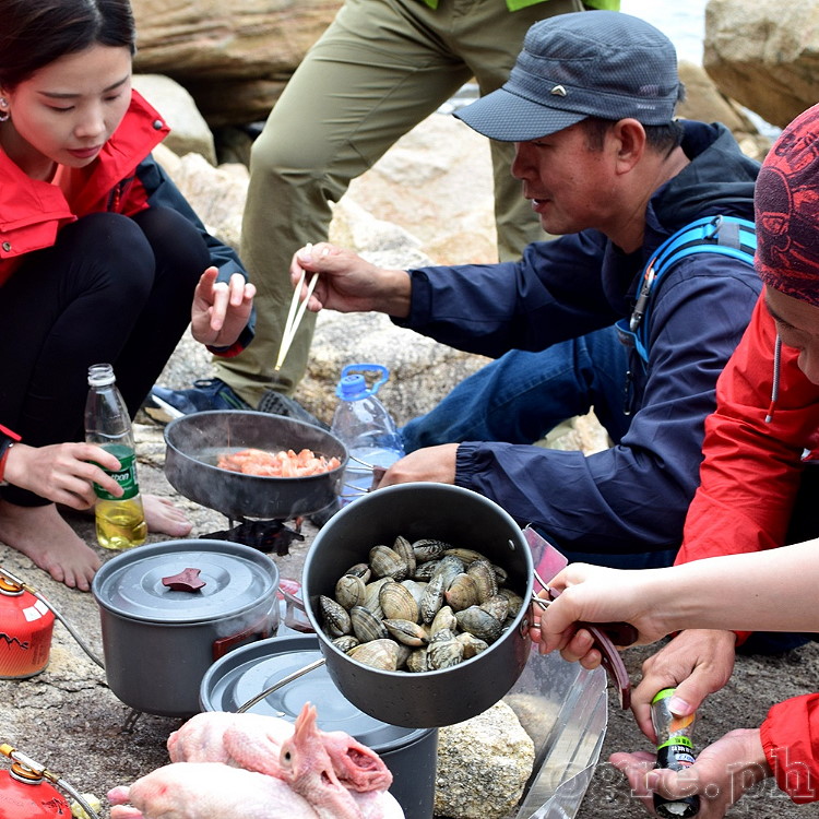 15P500 7-pcs Outdoor Cookware Set with 12-pcs Kitchen Utensils