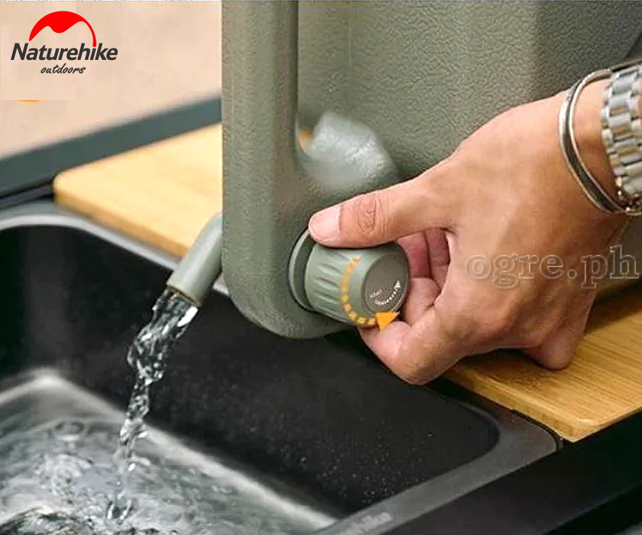 CNH22CJ018-12L Outdoor Camping Water Bucket with Tap 12 Liters