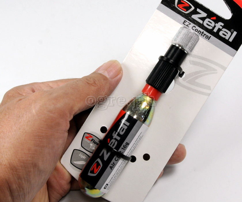 4015 EZ Control Mini CO2 Inflator