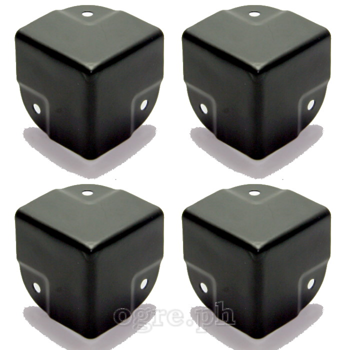 FN04-B Flight Case Small Flat Corner w/ Offset, 3 holes 40 x 40 mm, Black, Set of 4