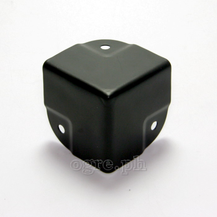 FN04-B Flight Case Small Flat Corner w/ Offset, 3 holes 40 x 40 mm, Black, Set of 4
