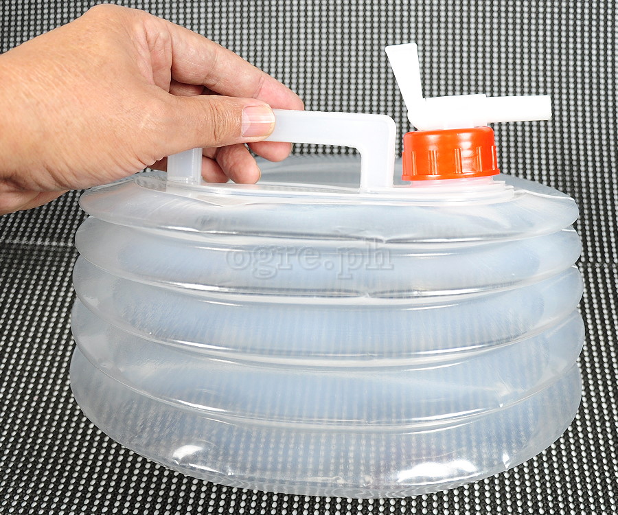 HL181 Collapsible Water Carrier 5 quarts (4.73 liters)