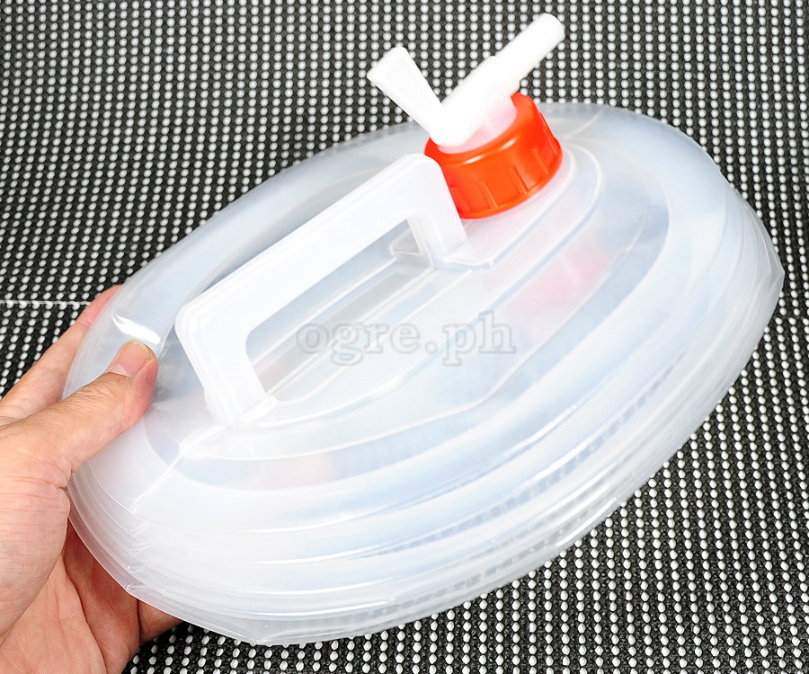 HL181 Collapsible Water Carrier 5 quarts (4.73 liters)