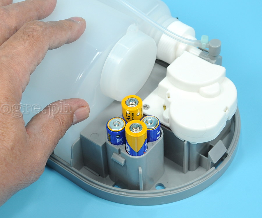 SD-011X Automatic Alcohol Spray Mist Dispenser 1100mL Wall Mount