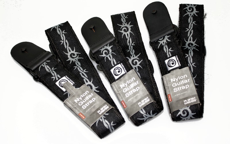 44A04 Woven Guitar Strap (Barbed Wire)