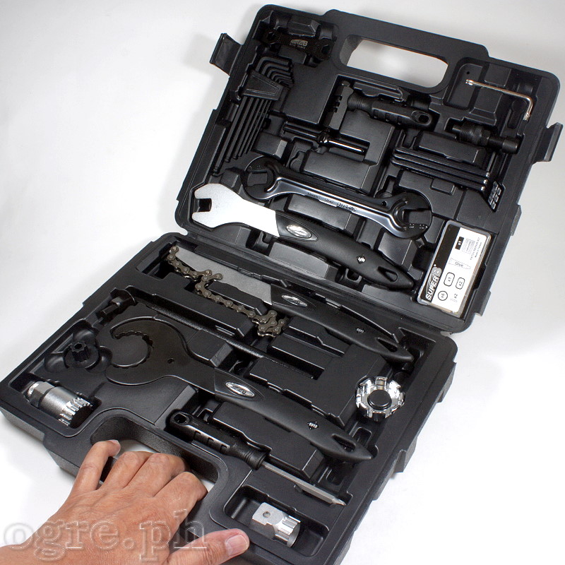 93500 26 pcs Bike Tools Set