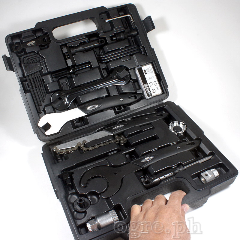 93500 26 pcs Bike Tools Set