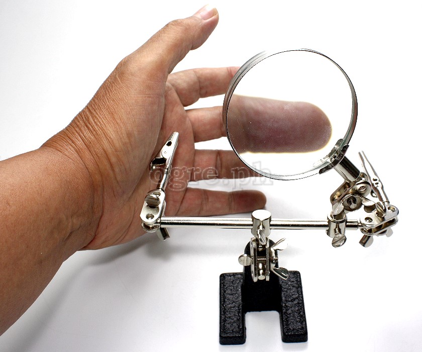 38090 Mini Helping Hand with 62mm (2.4") 3x Magnifier