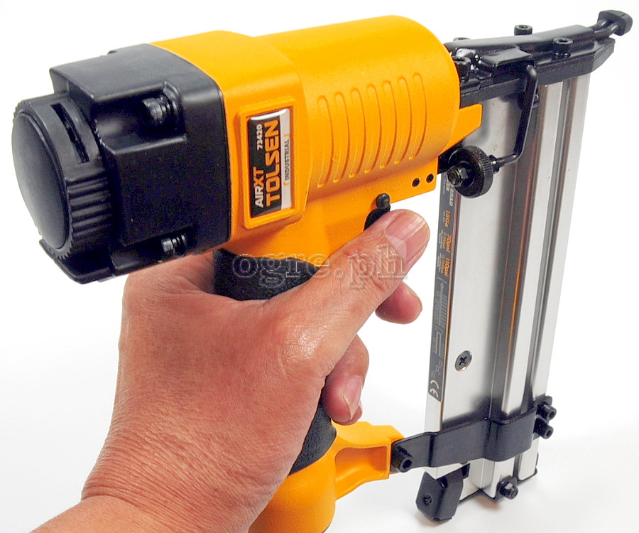 73420 Industrial 2 in 1 Pneumatic Brad Nailer