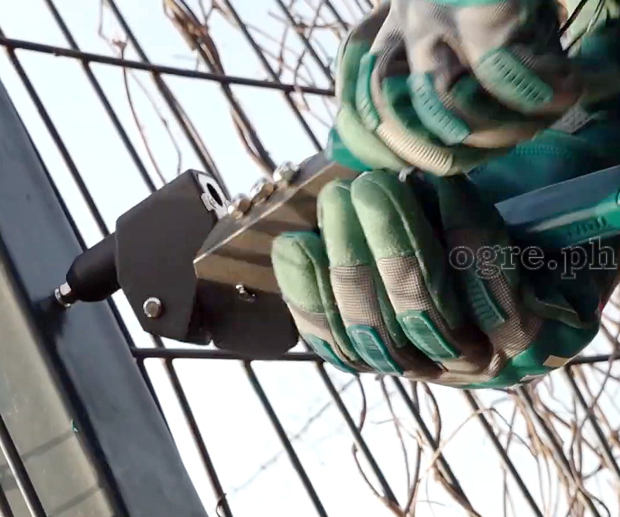 THT32106 360° Swivel Head Hand Riveter