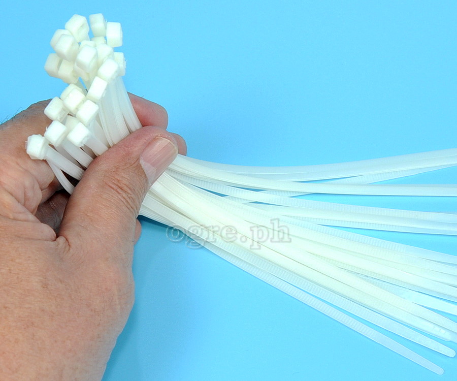 THTCT3001 Pack of 100pcs Cable Ties 4.8 x 300mm