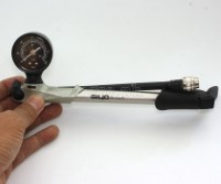 GS-03 Shock Pump with Removable Gauge