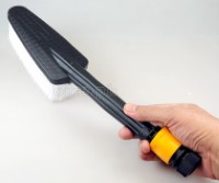 PWB-02HQC Fixed Brush Attachment with Quick Coupler for Garden Hoses