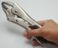 10048 Industrial Locking Pliers Flat Jaws 250mm (10”)