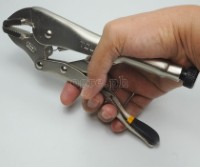 10048 Industrial Locking Pliers Flat Jaws 250mm (10”)