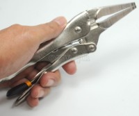 10053 Industrial Locking Pliers Long Nose 230mm (9”)