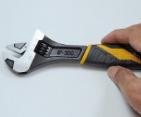 15309 Industrial Adjustable Wrench 200mm (8”)