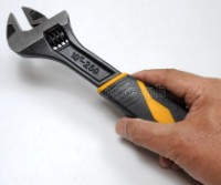 15310 Industrial Adjustable Wrench 250mm (10”)