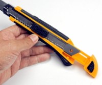 30003 Industrial Snap-Off Blade Utility Knife 18x100mm