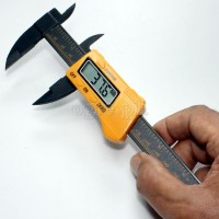 35052 Carbon Fiber Composite Digital Caliper 150mm (6")