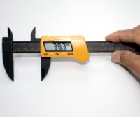 35052 Carbon Fiber Composite Digital Caliper 150mm (6")