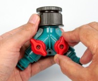 THHC1202 Two-way Y Swivel Coupling (for 1” and 3/4” taps)