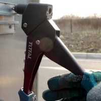 THT32106 360° Swivel Head Hand Riveter
